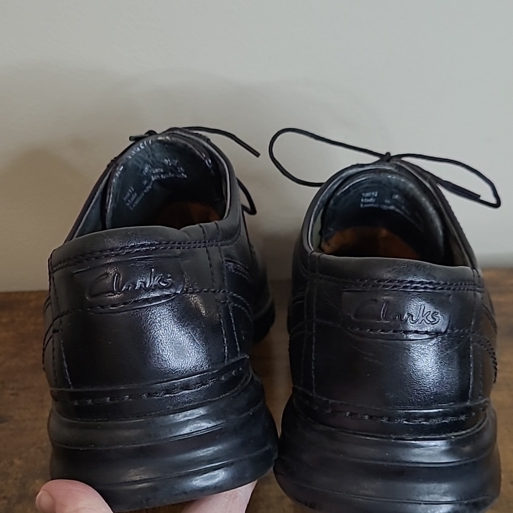 Clarks Black Touareg Leather Lace-Up Oxfords size 10.5 - Picture 6 of 10